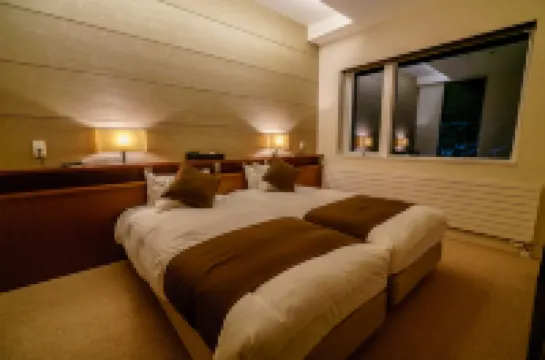 Mountain Side Hakuba