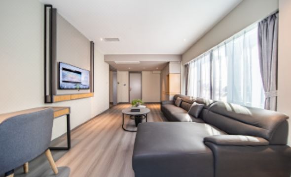 Yi shang HOTEL (Leshan High Speed Railway Station)