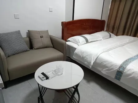 Light Residence Enjoyment Boutique Apartment Отели в г. Линьшу