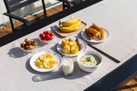 Mingxinjv Homestay (Jiuhua Mountain Roushen Baodian) Отели рядом с достопримечательностью «Zhiyuan Chenxi»