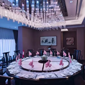 Pingliang Rongting Hotel