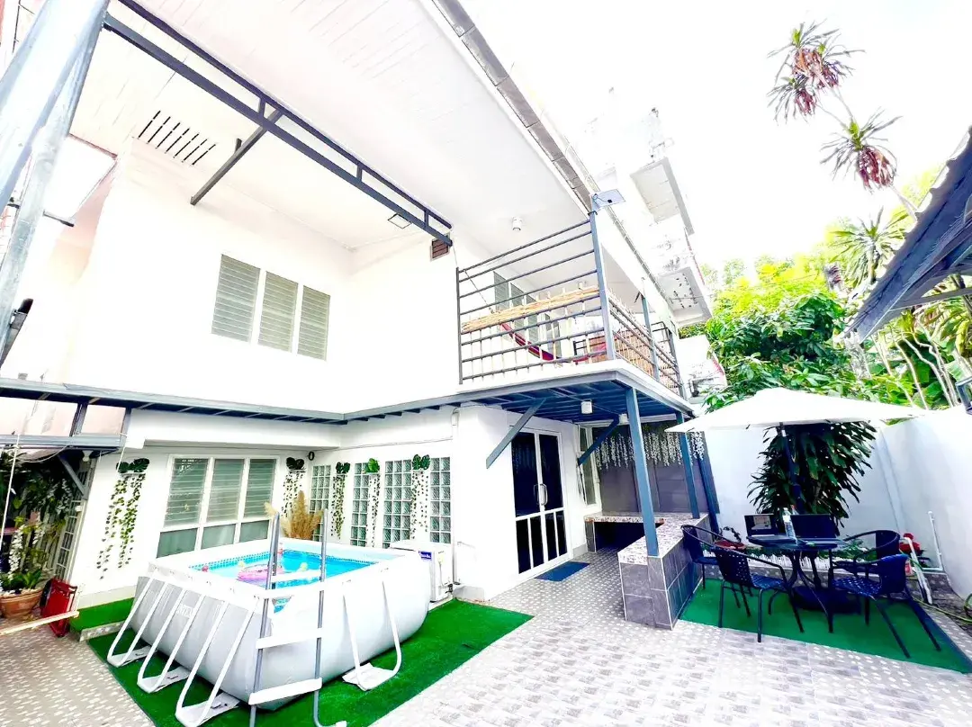 Getaway Villa Bangkok - 4 Bedroom, 6 Beds And 5 Bathroom - Bangkok