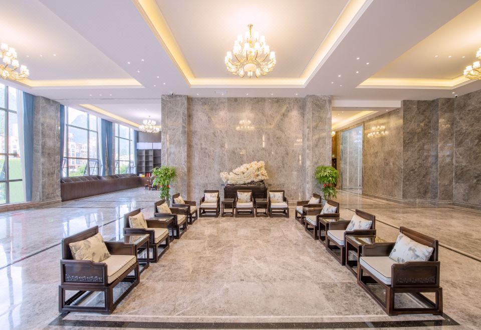 1. 펑산 펑황 국제..