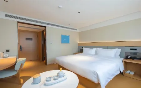 JI Hotel (Xiangxi Phoenix Ancient City Hongqiao)