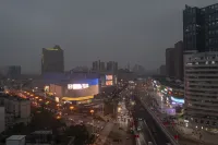 HanTing Hotel (Wuhu Wuyue Plaza Babaiban) - พร้อมWifi