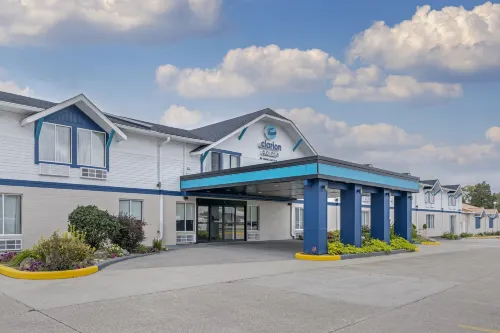 Clarion Pointe Hotels in Jasper