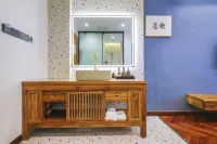 Jiujiu Hongmu Hotel - 2-Star
