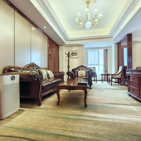 Hanzhong Rongjia International Hotel (Hanjiang Wetland Park Store)