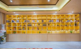 Qinlu Hotel (Nanchang West Railway Station International Expo City)