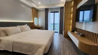 Lucky Phoenix Hotel & Apartment Hotels in Hoang Ninh