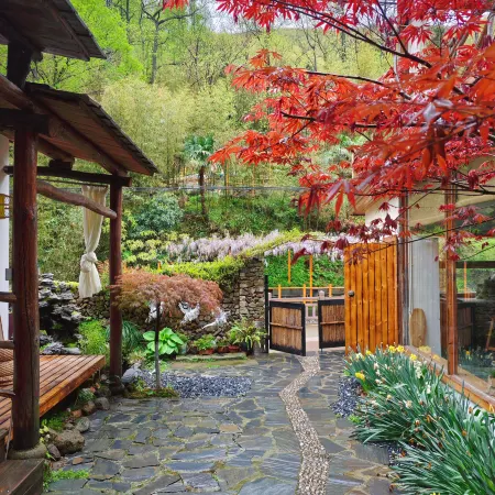 Chengshi Courtyard B&B