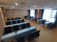 坤逸·精品飯店（西安阿房宮南地鐵站赳赳大秦劇院店） 王寺附近的飯店
