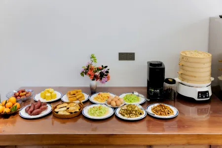 Jinyun Stone Stream Homestay (XianDu Scenic Area Branch) Отели в г. Цзиньюн