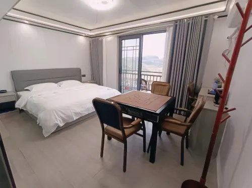 Juyiju Homestay (Bamianshan Scenic Area) - พร้อมระเบียง