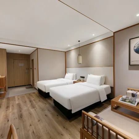 Century Star Boutique Hotel (Zhoukou Railway Station Red Star Macalline Branch)