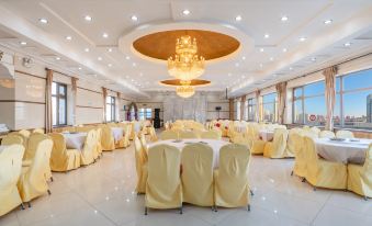 Qingdao Sifang Hotel Xilou (Taidong Pedestrian Street Haibohe Park Subway Station)