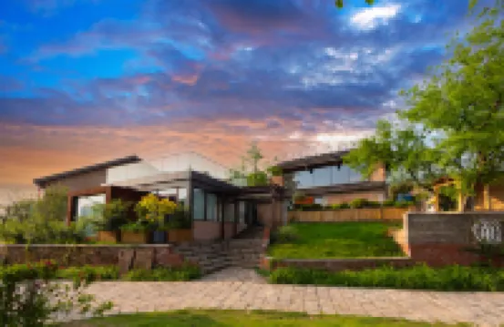 Yueyang KING RESORT (Dongting Lake China Panda Garden)