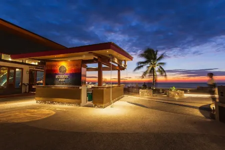 Koh Chang Grandview Resort Отели рядом с достопримечательностью «Chao Por Koh Chang Shrine»