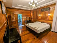 Ziggy Stardust Hotels in Ranong