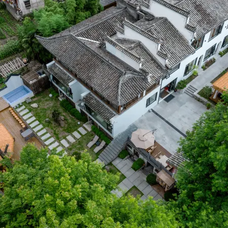 Hongcun Xiyun Yingyue Holiday Select Intelligent High-end Designer Homestay
