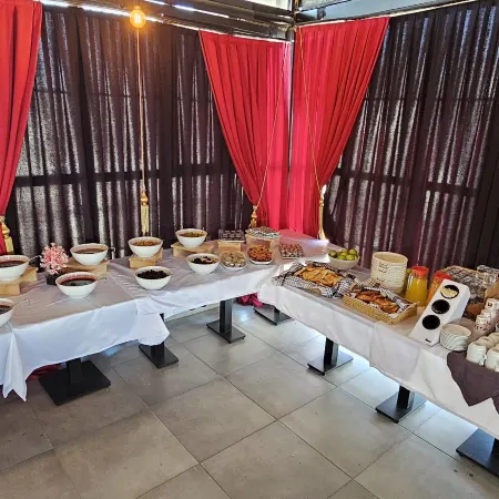 Sur Central Hotel