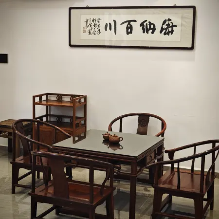 Zhu's Coastal House
