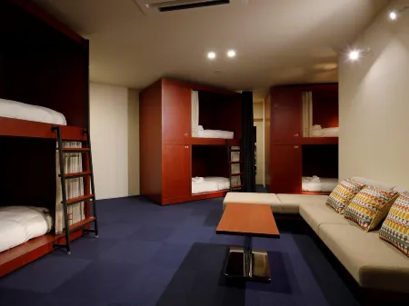 HakoBA Hakodate by THE SHARE HOTELS Отели рядом с достопримечательностью «Gaikokujin Bochi»