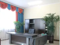 Hailar Dongsheng Luxury Hotel (Hailar Airport Branch) Hotels near Hulunbuir Hailar International Airport