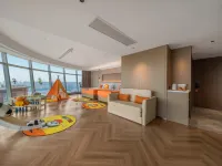 HOWARD JOHNSON Life Hotels near Xindu
