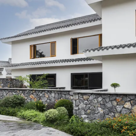 Taohuashan Jiusi Mountain Homestay