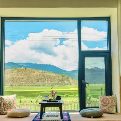 loongtower hotel Hotels near Napahai Tourism Area Dala Scenic Spot