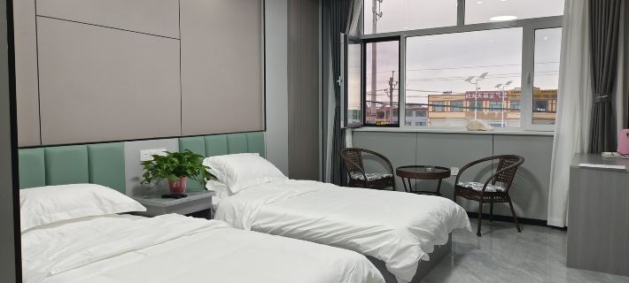 Xiangyi Homestay Hotels in Golmud