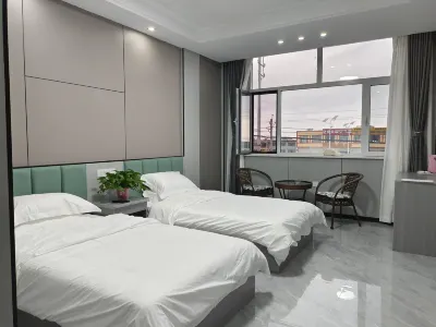 Xiangyi Homestay Hotels near Chaerhan Salt Lake
