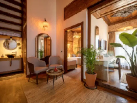 ルート ホテル カレイチ アンタルヤのホテル