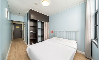 Future Xiaojia Youth Community Hotel (Shanghai Baoshan City Industrial Park)