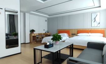 YaLe  Hotel