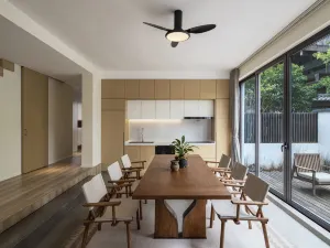 Lijiang Yulong Snow Mountain Hot Spring Hotel