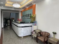 Hua is staying in a Express Hotel