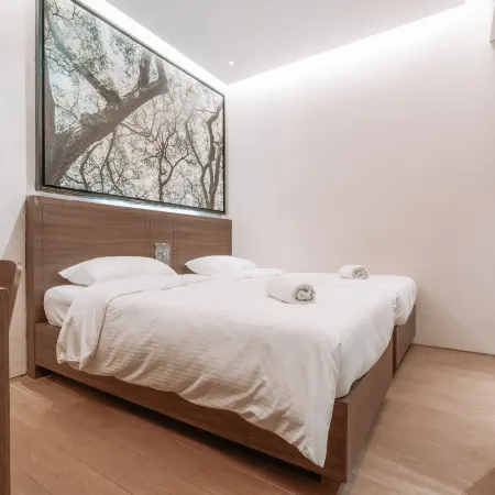 A Hotel Bugis Отели рядом с достопримечательностью «Сингапурское колесо обозрения»