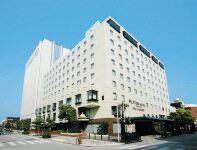 PLATON HOTEL YOKKAICHI Hotel dekat JR Tomidahama station