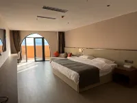 Yunqi Hotel