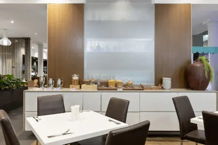 Sydney Central Hotel managed by The Ascott Limited Отели рядом с достопримечательностью «The Cenotaph»