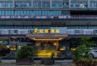 Grand Inn (Chengdu Panda Base) Hotellit kohteessa 