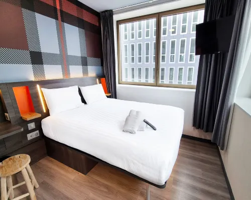 easyHotel Paris Nord Aubervilliers Các khách sạn gần 19. Buttes-Chaumont - La Villette