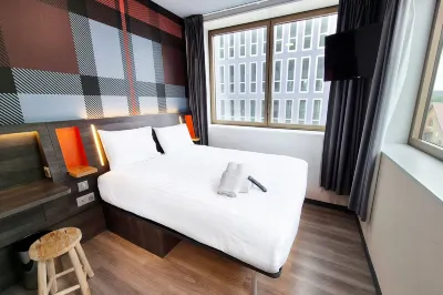 easyHotel Paris Nord Aubervilliers Hotel dekat Stasiun Metro Simplon