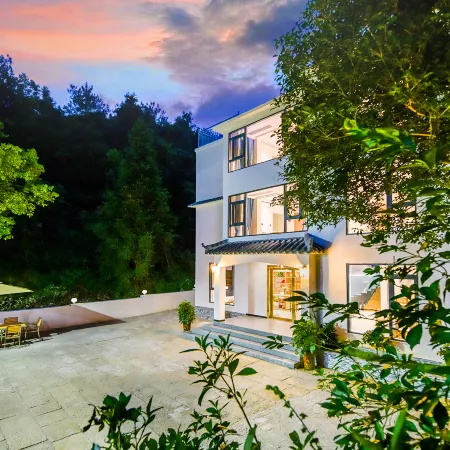 Puman Mountain Courtyard Boutique Stay (Wudang Scenic Spot Visitor Center)