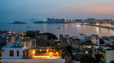 ChengNei Homestay (Dongshan South Gate Bay) Отели рядом с достопримечательностью «Jiuxian Mountain»