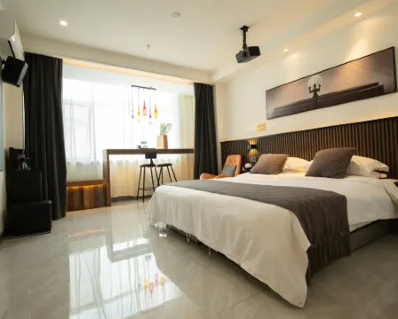 Oscar Theatre Hotel Hotels in Shilou
