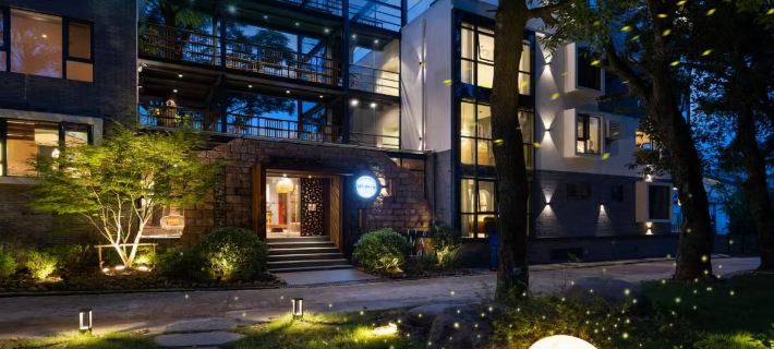 Spring of the Wild Child Hotels in Guixi
