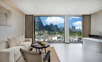 AWAKENING SOULMATE Guilin Landscape Resort Hotel